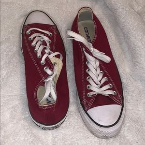 burgundy converse low tops